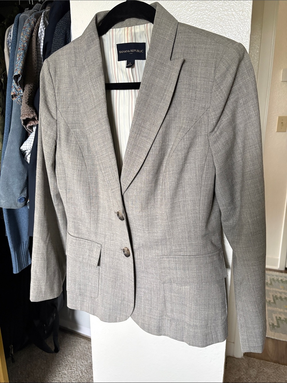 Banana Republic Gray Textured Women's Blazer